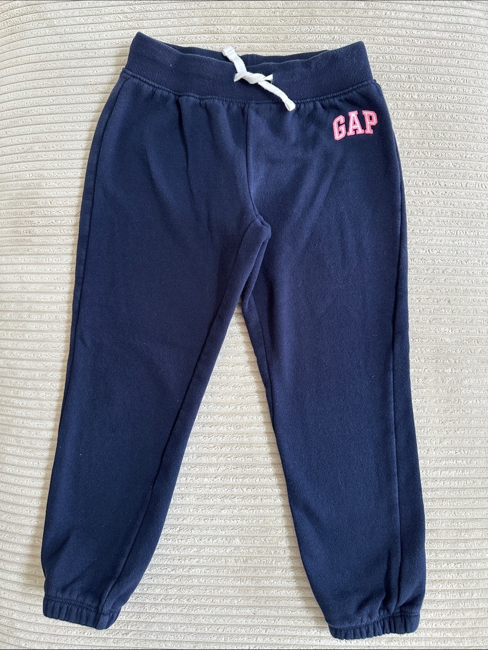GAP Kids Navy Fleece Joggers with Pink Embroidered Logo in Size S (6-7)